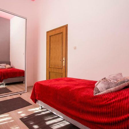 Emanuel Apartman Pula Exterior foto