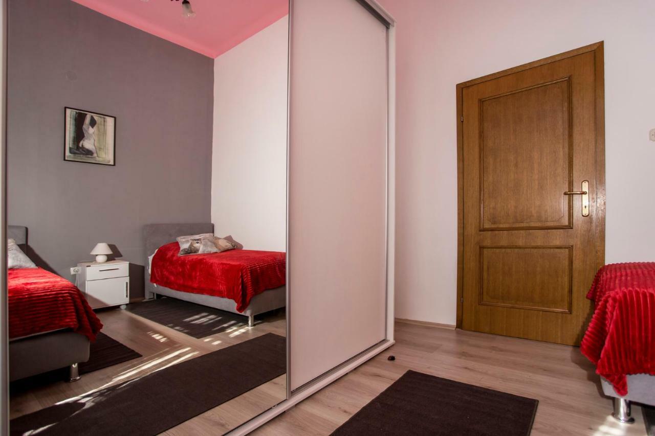 Emanuel Apartman Pula Exterior foto