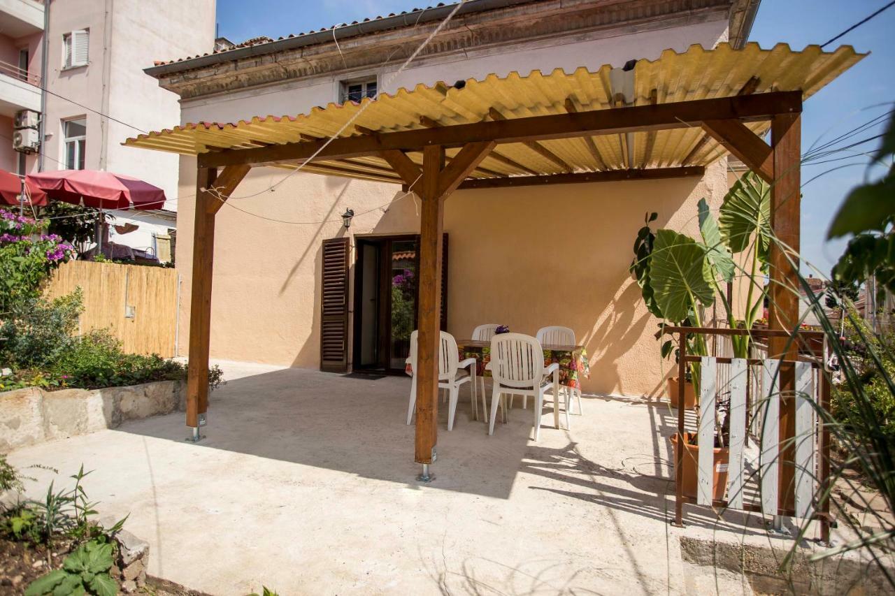 Emanuel Apartman Pula Exterior foto